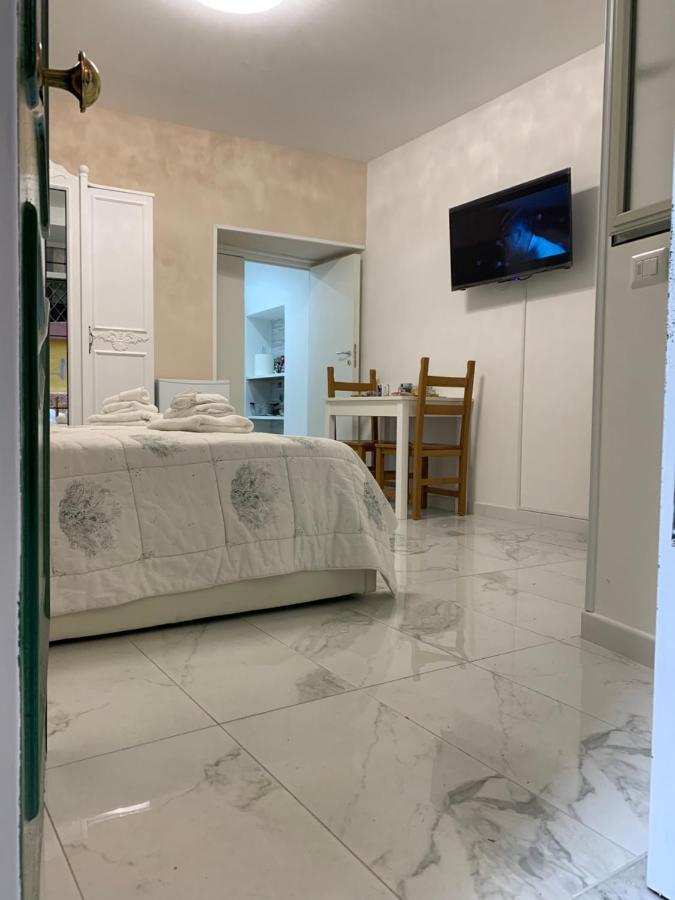 A Cas E Nanninell Apartment เนเปิลส์ ภายนอก รูปภาพ