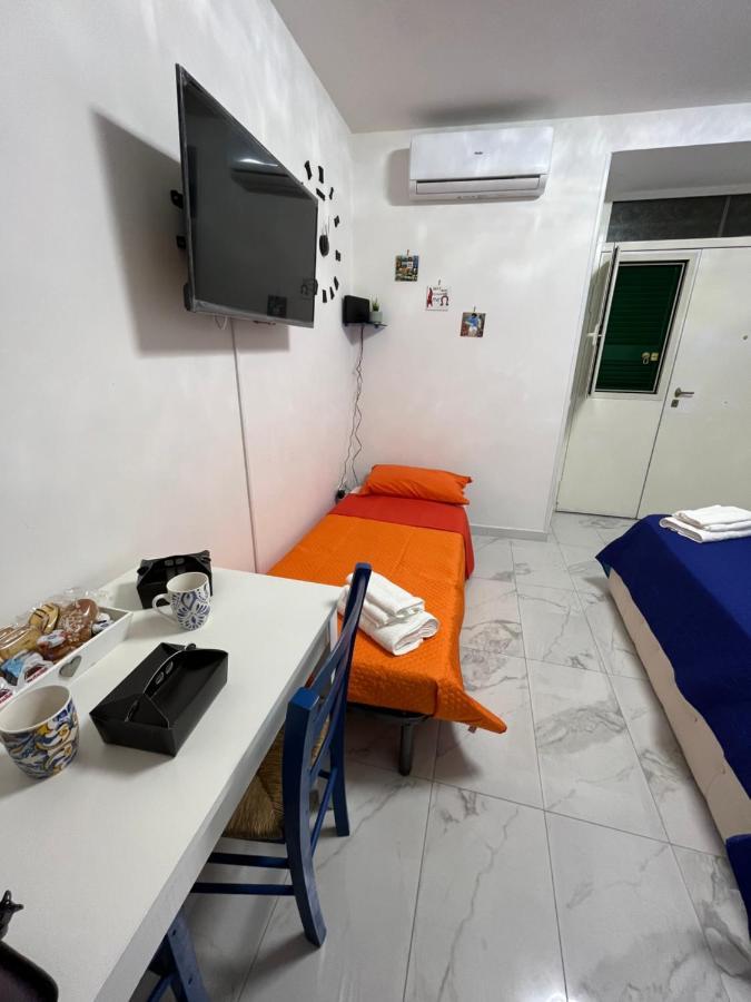 A Cas E Nanninell Apartment เนเปิลส์ ภายนอก รูปภาพ