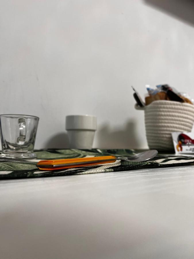 A Cas E Nanninell Apartment เนเปิลส์ ภายนอก รูปภาพ